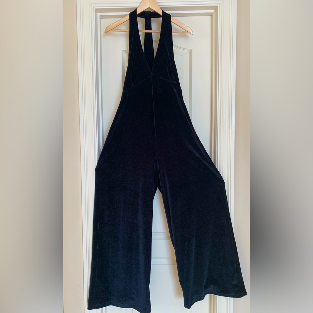 Styleworks Elegant Velvet Black Halter Jumpsuit Size 12